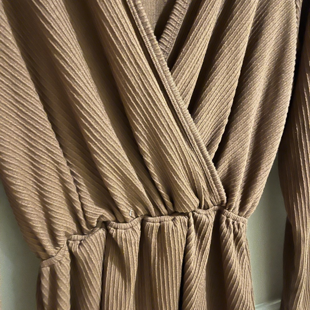 White Birch Ribbed Romper - Picture 6 of 9